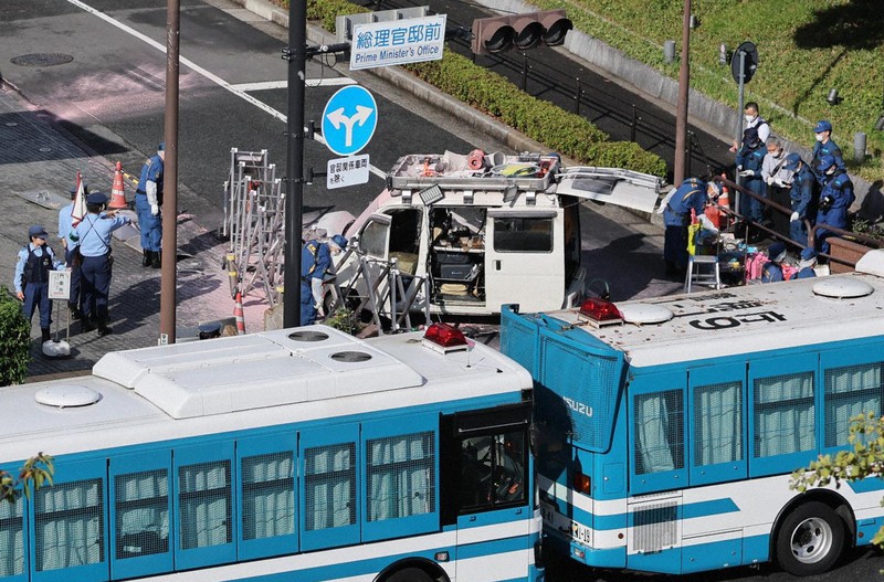 焦げた機動隊車両、周辺慌ただしく　厳戒警備の中、緊迫の永田町