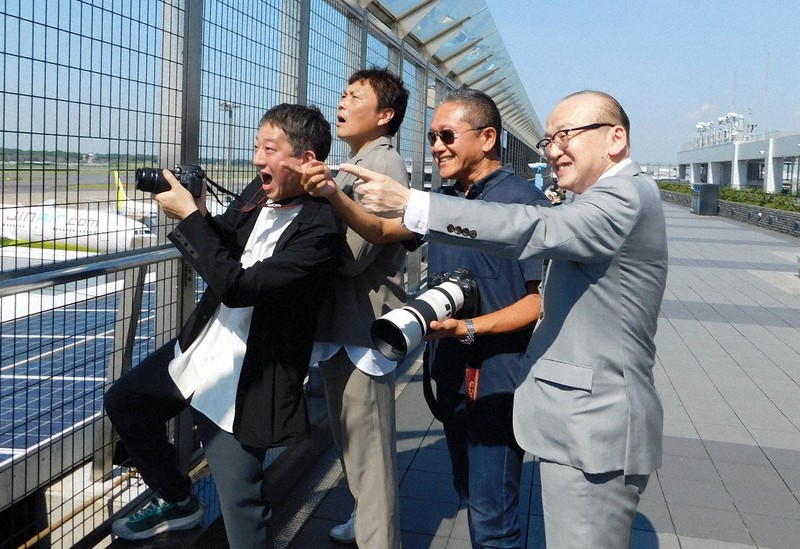 お笑いコンビ・サバンナが成田空港の魅力PR　オーディオガイドに