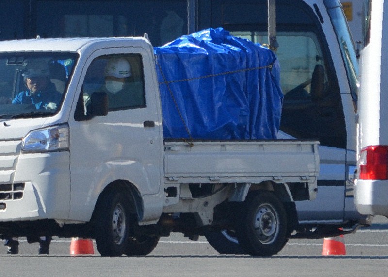 スーパーに侵入のクマを処分　わなで捕獲　秋田