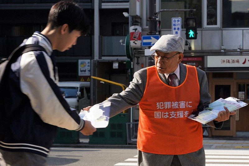 大阪・北新地ビル放火の遺族支援団体　犯罪被害補償拡充求め署名活動