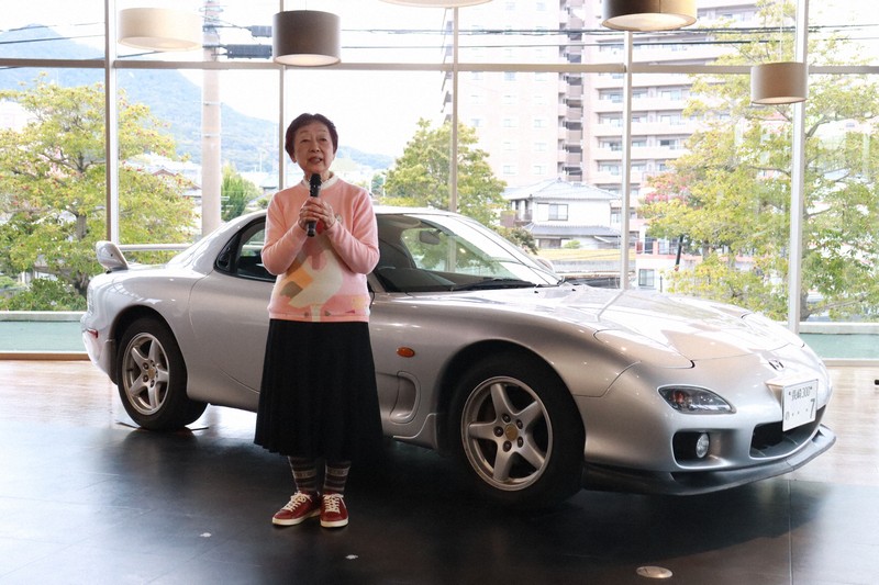 「相棒、25年間ありがとう」　80歳主婦「RX-7」マツダに譲渡