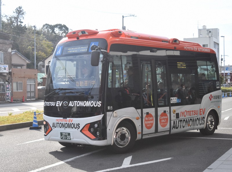 自動運転レベル4の路線バス運行開始　松山で全国初