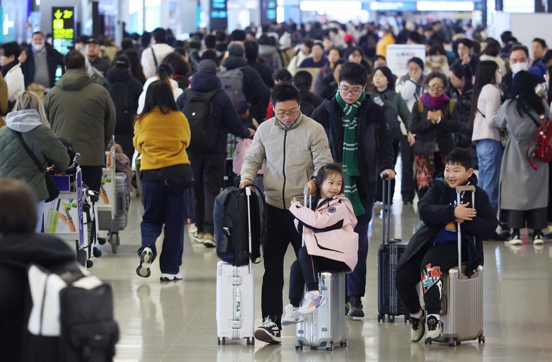 「自由に海外、うれしい」　関西国際空港で歳末出国ラッシュ始まる