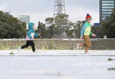 名古屋市で2年ぶり積雪　東海各地でも雪の影響、交通網乱れ