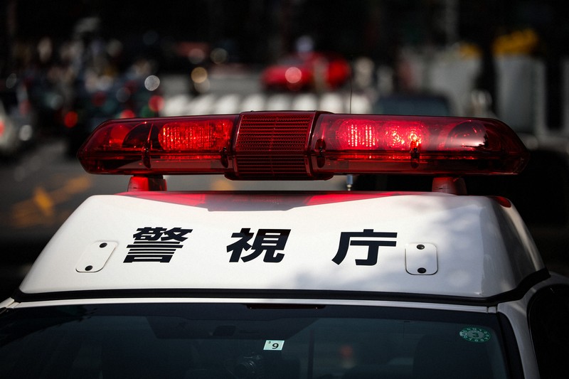 マンションに男性遺体､30歳逮捕