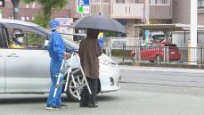 乗用車に4人はねられ死傷の交通事故　運転の女立ちあいで現場検証　鹿児島市