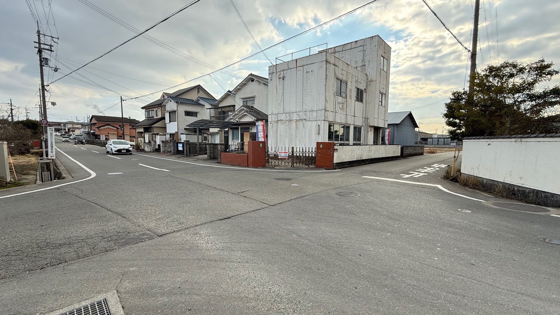 車運転の69歳男逮捕　軽乗用車と衝突後…自転車を巻き込んだ疑い　男子高校生は重体　兵庫・加古川市