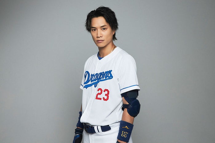 鈴木伸之、元プロ野球選手役で主演 中日ドラゴンズ×土ドラが初タッグ【バントマン】