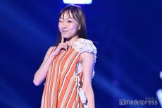 須田亜香里、ノースリーブワンピでヘルシー肌見せ ウインクで悩殺【TGC 2024 A／W】