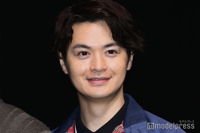 瀬戸康史、舞台で“1人3役”熱演「焦りが半端じゃなかった」稽古での裏話明かす【A Number—数】