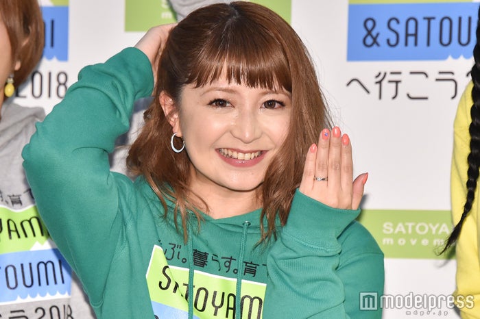 矢口真里、家族旅行で沖縄へ 仲良し4ショット＆現地で合流した人物に反響「口元似てる」「癒やされた」