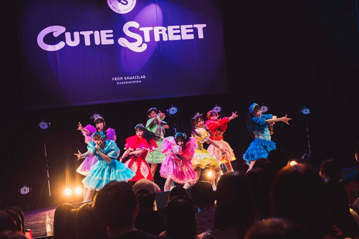 CUTIE STREET、満員の初単独ライブ 先輩グループ楽曲カバー＆新曲初披露も【CUTIE STREET 単独LIVE - 01 STREET - 】