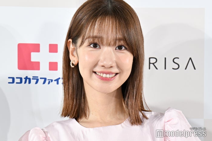 柏木由紀、熱愛報道後初公の場「交際は順調？」に笑顔