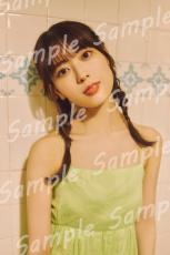 乃木坂46岩本蓮加、美デコルテ輝くワンピ姿 1st写真集書店特典全18種解禁【いたずらな風】