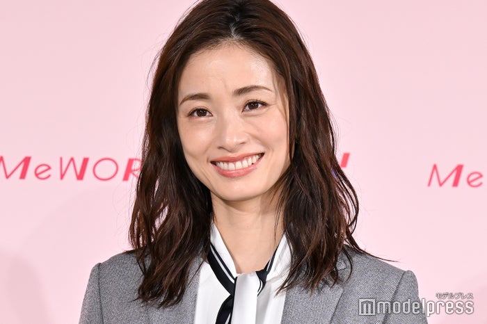 上戸彩、“守りたくなる”共演女優を絶賛「フェロモンがムンムン」「コロっといっちゃう」