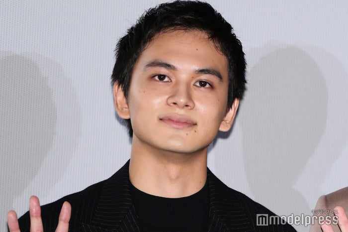 北村匠海、自身初の監督作に込めた思い 起用したかった俳優も明かす【世界征服やめた】