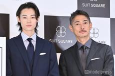 窪塚洋介一家「呪術廻戦」コスプレ披露 五条悟に冥冥…「もはや実写版」「クオリティ高すぎ」と絶賛の声