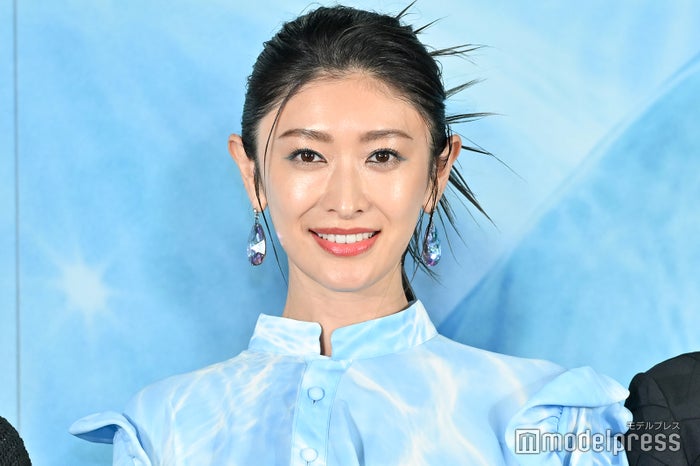 山田優、すっぴん美肌＆美脚披露 韓国旅行のオフショットに「スタイル抜群」「憧れる」の声