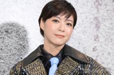 上野樹里、ミニ丈でほっそり美脚披露 “150万円超え”の高級リング輝く【ボッテガ・ヴェネタ 麻布台ヒルズ オープニングイベント】