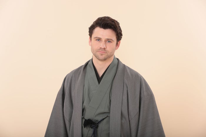 【略歴】朝ドラ「ばけばけ」ヒロイン夫役の英国人俳優・トミー・バストウって？「SHOGUN」出演で流暢な日本語披露・ロックバンドのボーカルとして活動中