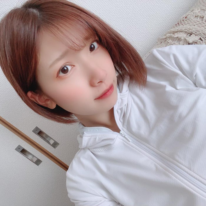 元AKB48森川彩香、第2子出産報告 微笑ましい姉弟ショットに反響「可愛すぎる」「しっかりお姉さんしてる」