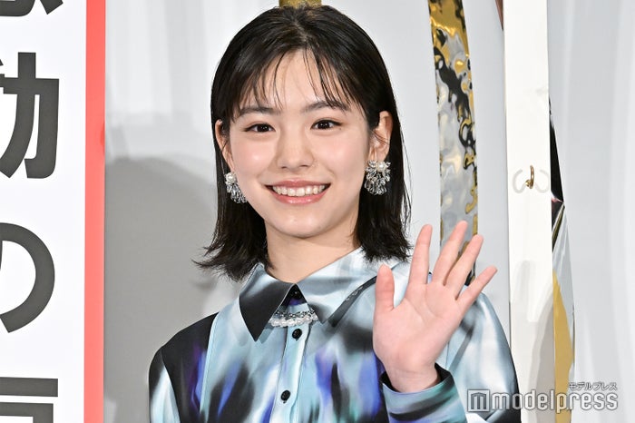 當真あみ、手編み帽子披露 横顔ショットに「器用」「美しすぎる」と反響