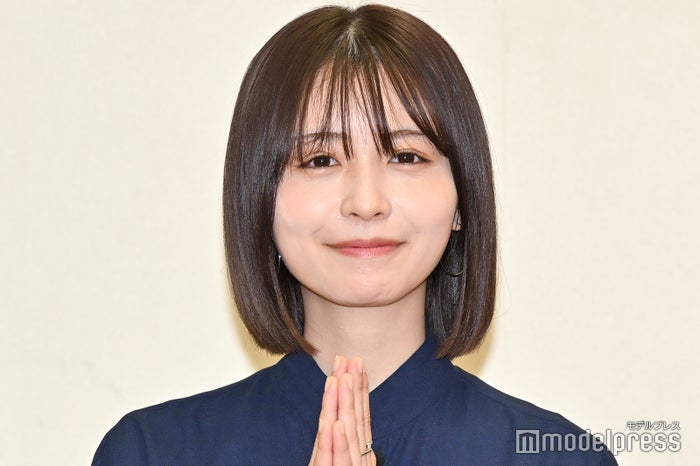 長濱ねる、美肩輝くウエディングドレス姿披露「可愛すぎる花嫁」「透明感すごい」と絶賛の声