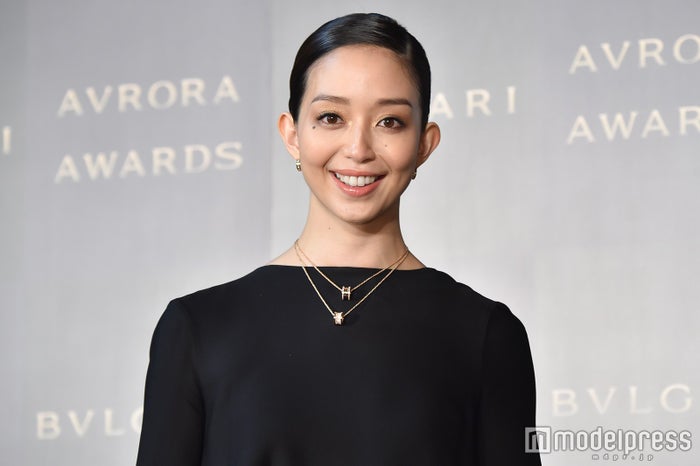 松島花、幼少期のバレエショット公開「面影ある」「スタイル良い」と反響