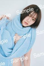 日向坂46佐々木美玲、マフラー巻いた姿にドキッ 1st写真集封入ポストカード第6弾解禁【陽射しのパレード】