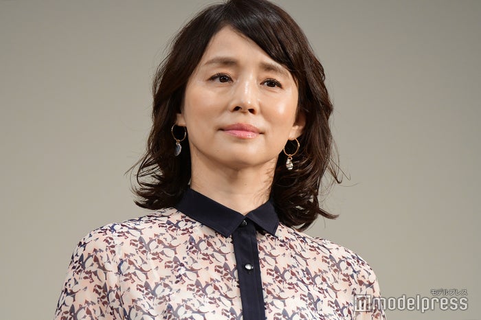 石田ゆり子、中山美穂さん追悼で2ショット公開 共演の思い出つづる「美穂さんの感情の揺れ、昂り、涙が目の奥に焼きついている」