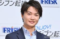 神木隆之介の金髪ボブ姿が話題沸騰「儚さがすごい」「美少女すぎる」