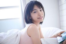 當真あみ、中3から高3の青春詰め込んだ1st写真集決定 水着姿で初海外も満喫