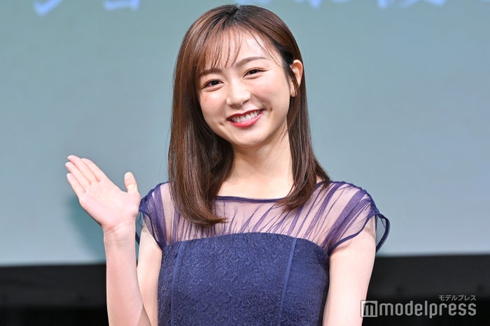 フジ佐久間みなみアナ、ギター弾き語りで美声披露「プロ級」「アカペラもすごい」と絶賛の声相次ぐ