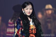 乃木坂46一ノ瀬美空、初「TGC」でウィンク決める 編み込みヘアでクール