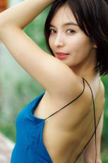 元CanCamモデル・ほのか、4年ぶりグラビアでスレンダーボディ開放