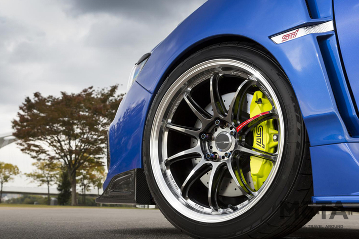 高剛性・軽量・コスパ大！ スーパーGTの技術を市販ホイールに