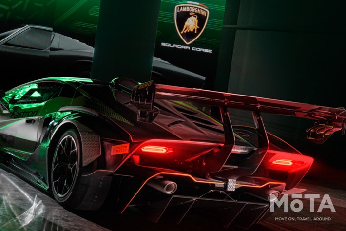 最強の830馬力V12エンジン搭載！ランボルギーニ、40台限定のサーキット