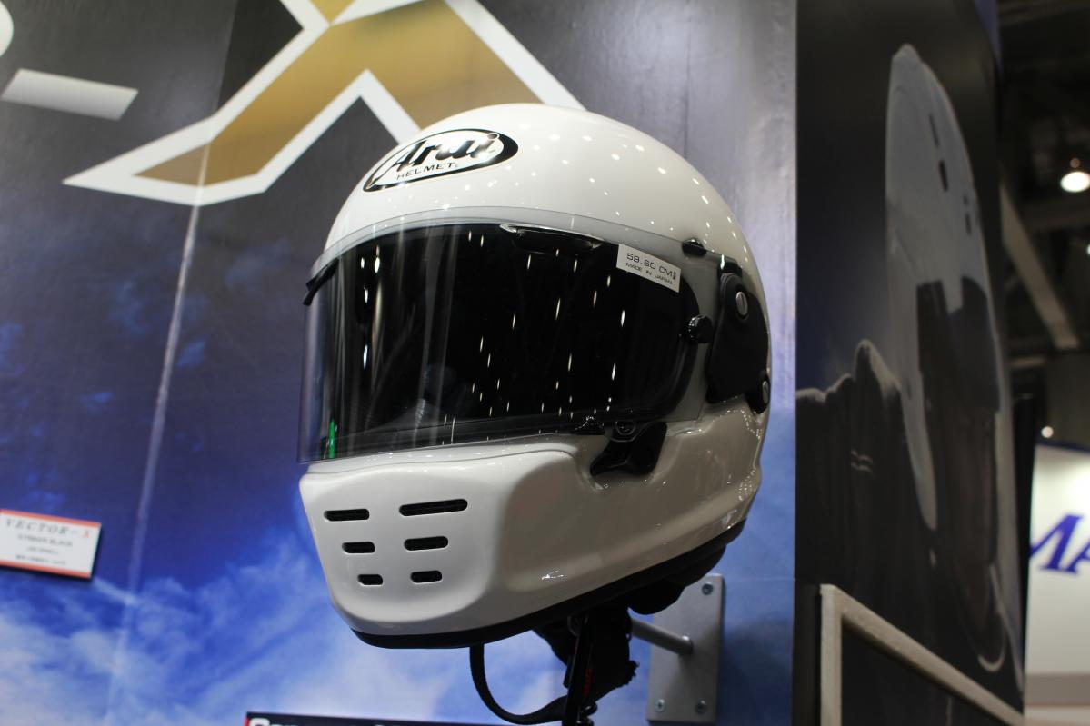 アライ発！クラシカルデザインのヘルメット「Concept-X」やっぱり機能は高次元！【東京モーターサイクルショー2018】