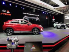 三菱自動車 世界戦略を担うコンパクトSUVを中国初披露【北京モーターショー2018】
