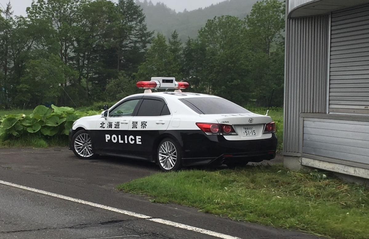 ついに遭遇！ 噂のレーザーパトカーはこう取り締まる！【交通取締情報