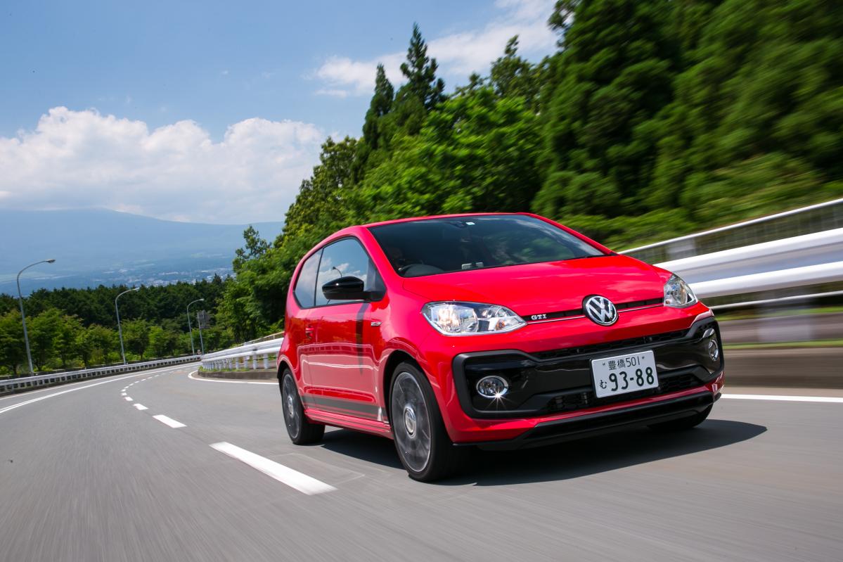 VW up! GTIをルノー･トゥインゴGTやアバルト595と比べてみる〈Aセグメントのホットハッチを数値で比較〉