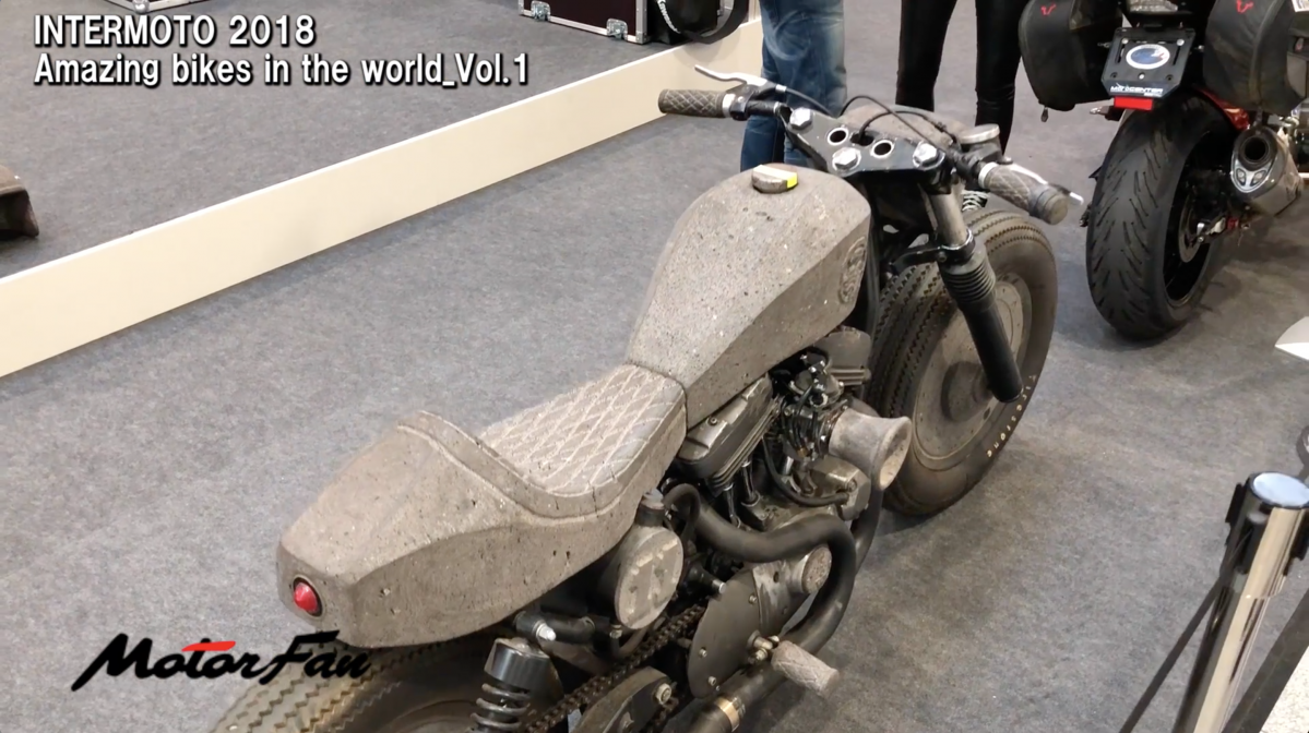 【動画】ナニこれ石製バイク!? 7000ccの巨大バケツシリンダーで350ps !? ／インターモト2018 