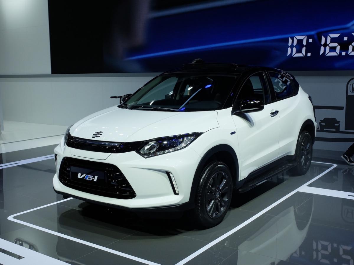 バッテリー容量53.6kWh、340km航続可能。ホンダの中国専用EV「理念 VE-1」が世界初公開