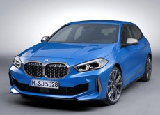 BMW１シリーズ、現行と新型を比較する。FRとFFでプロポーションはどう変わったか？