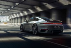 ポルシェが新型「911ターボS」を発表！ 650psと800Nmを発揮する3.8Lフラット6ツインターボ搭載