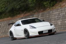 100万円で狙える最強チューニングベース車」Z34のATモデルが、いま激