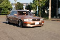 メルセデスやBMWを睨んだトヨタの答え」北米仕様のLS400で左ハンドルの