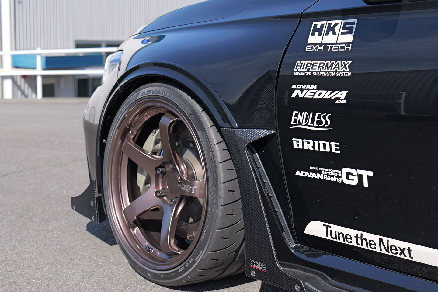 シビックタイプRのホイール選択肢が広がる」HKSが車検対応フェンダー