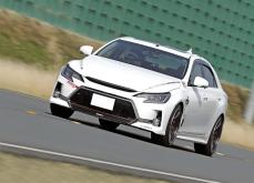 加速感はアメリカンV8級！」マークXを覚醒させるスーパーチャージャー