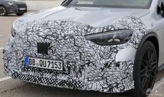 ベンツ「GLC」最強のAMG「53 EQ」は過激エアロパーツ装備で900馬力オーバーか？ 2027年登場予定